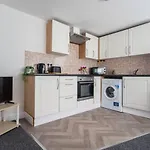 Flat 3 Sunnyside Contractor Long By Shortstayuk * Bristol