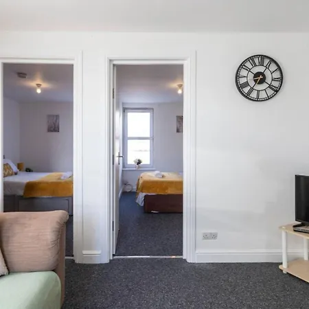 Flat 3 Sunnyside Contractor Long By Shortstayuk Bristol