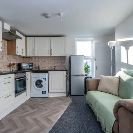Flat 3 Sunnyside Contractor Long By Shortstayuk Апартаменты *