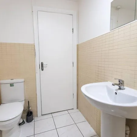 Flat 3 Sunnyside Contractor Long By Shortstayuk